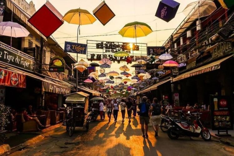 Trekking Through Cambodia from Siem Reap to Ho Chi Minh City 18 Days